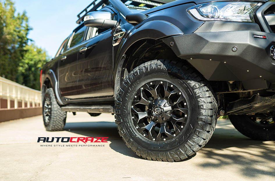 FORD RANGER ASSAULT GLOSS BLACK MILLED ACCENTS